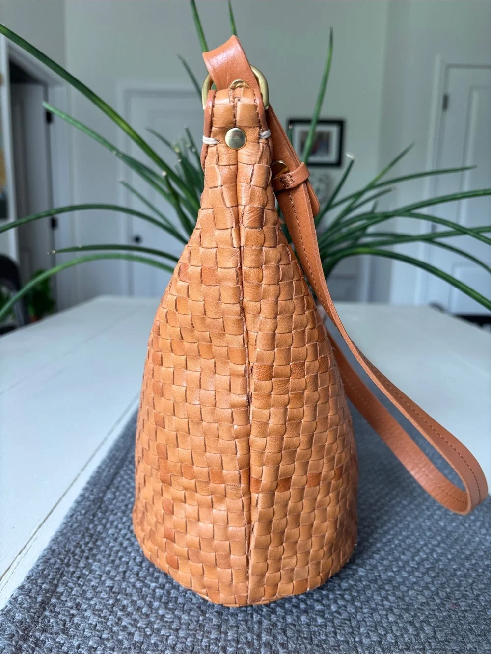 Clare V Petite Jeanne Woven Bucket Bag in Natural - Picture 3 of 12